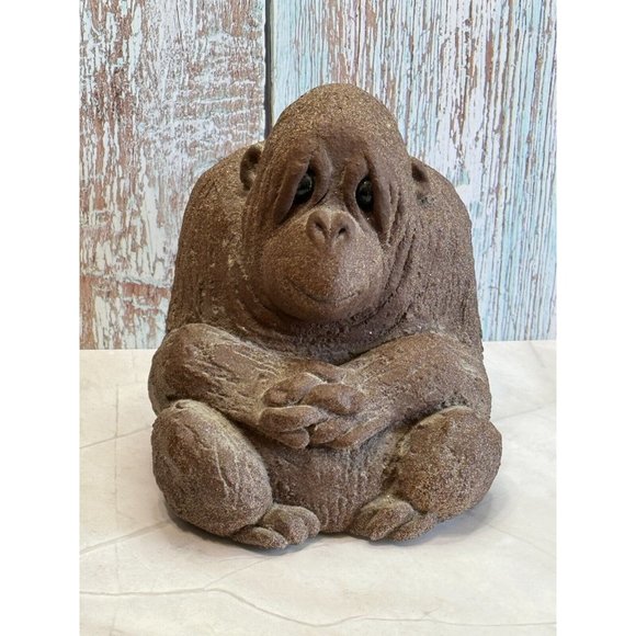 Vintage Lou Rankin Gorilla Concrete Art Sulpture Soulful Glass Eyes Signed 1985 - Picture 2 of 8